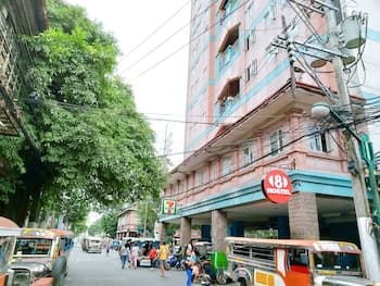 8 Hostel at Quiapo