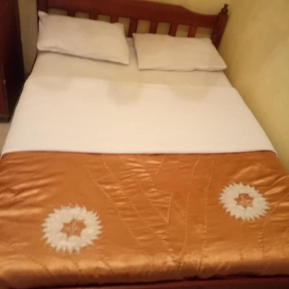 Travellers Guest House - Adults Only