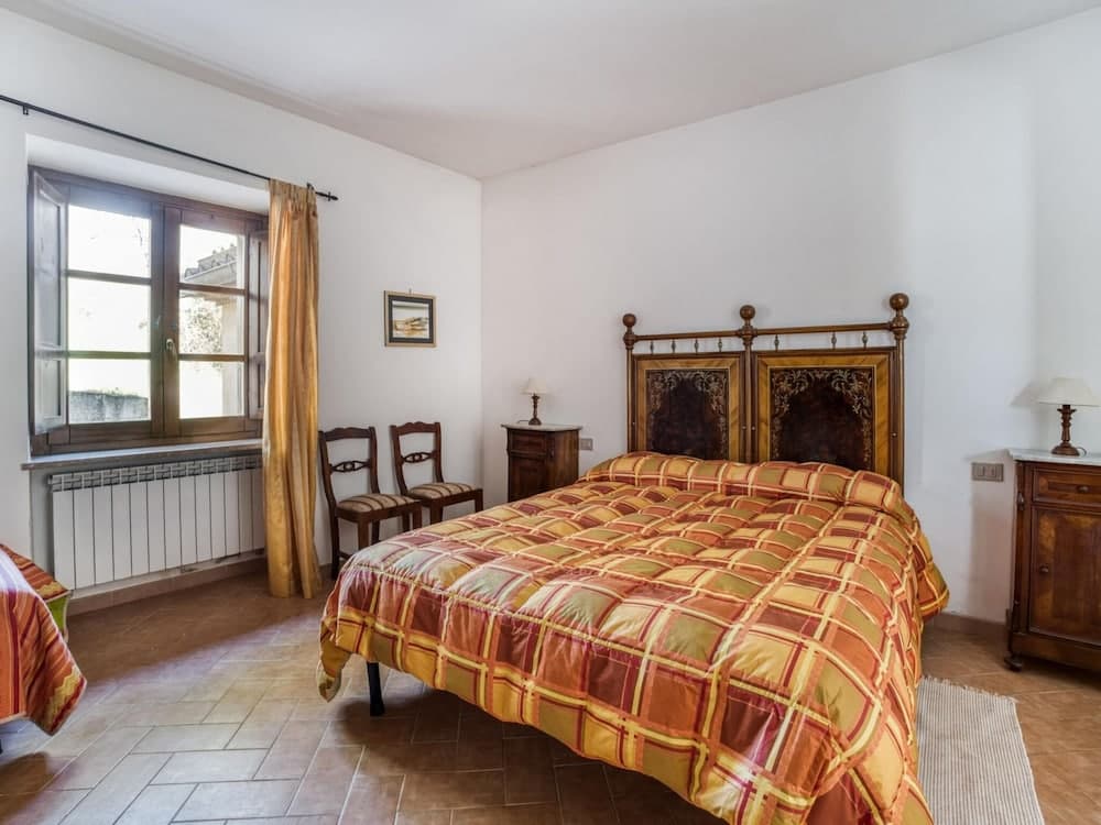 Apartment in Citerna With Pool