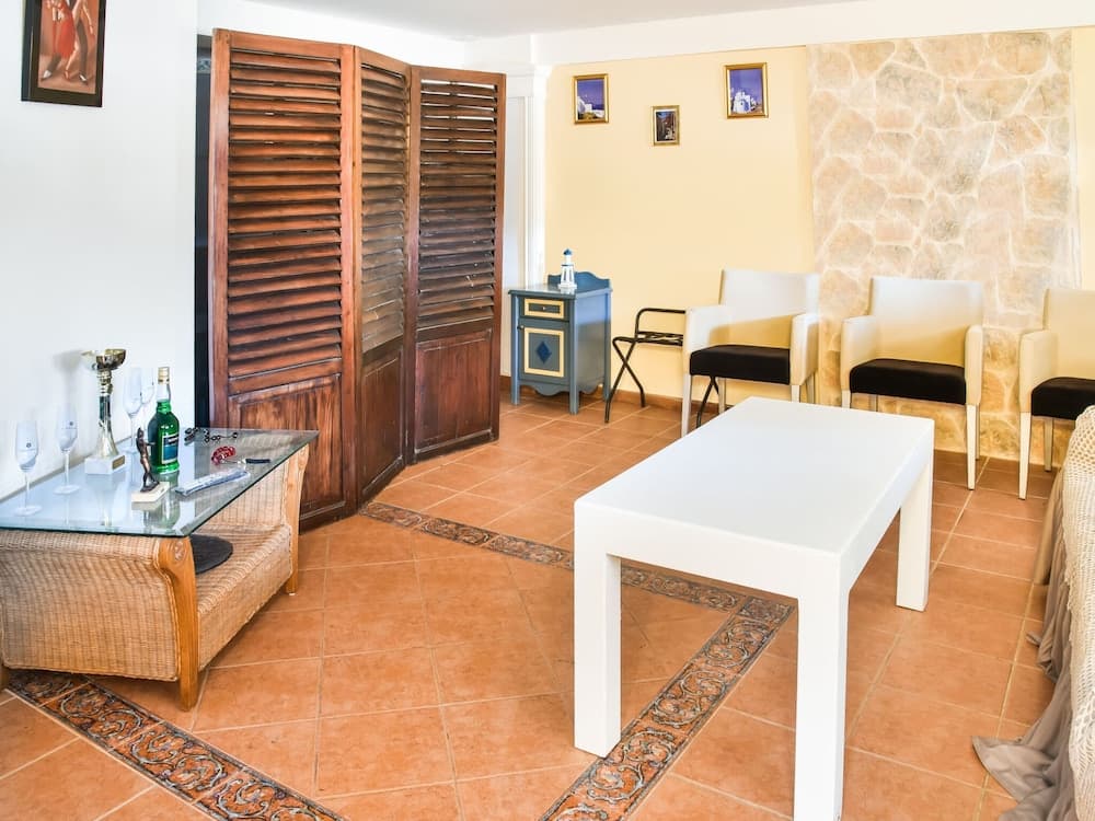 Alluring Holiday Home in Syros With Barbecue