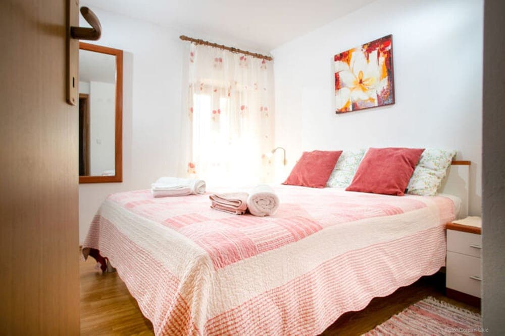 Adorable Holiday Home With Pool and Terrace