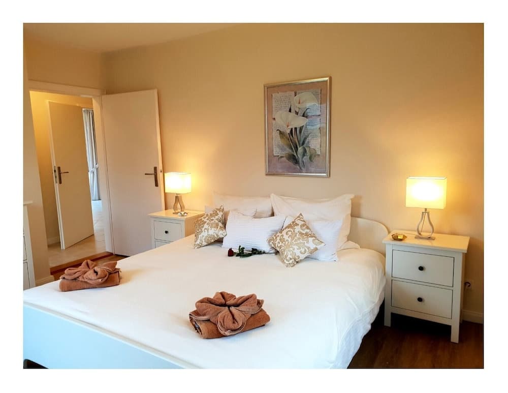 Harbor Getaway at the Museumsberg