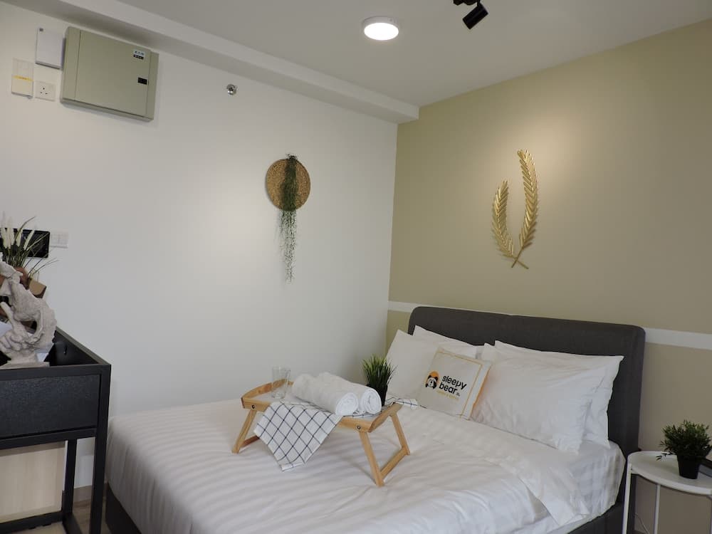 Emporis Service By Sleepy Bear