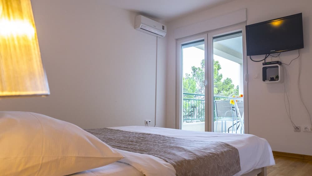 Great Nature in Amazing Inviorment With a Private Beach