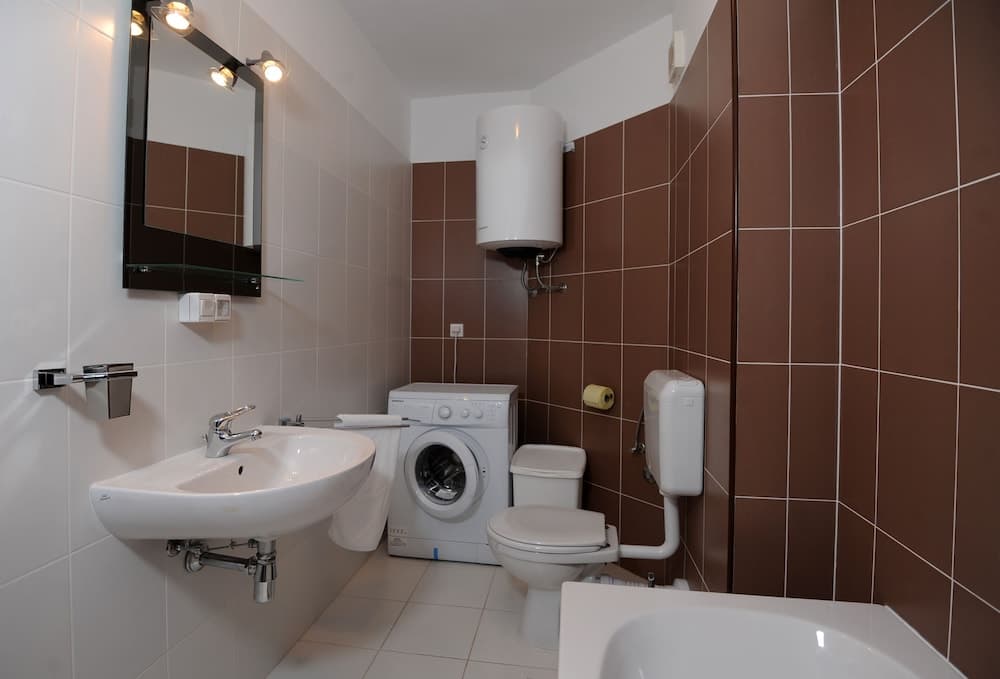 Citybreak Apartman With Private Beach Near Split