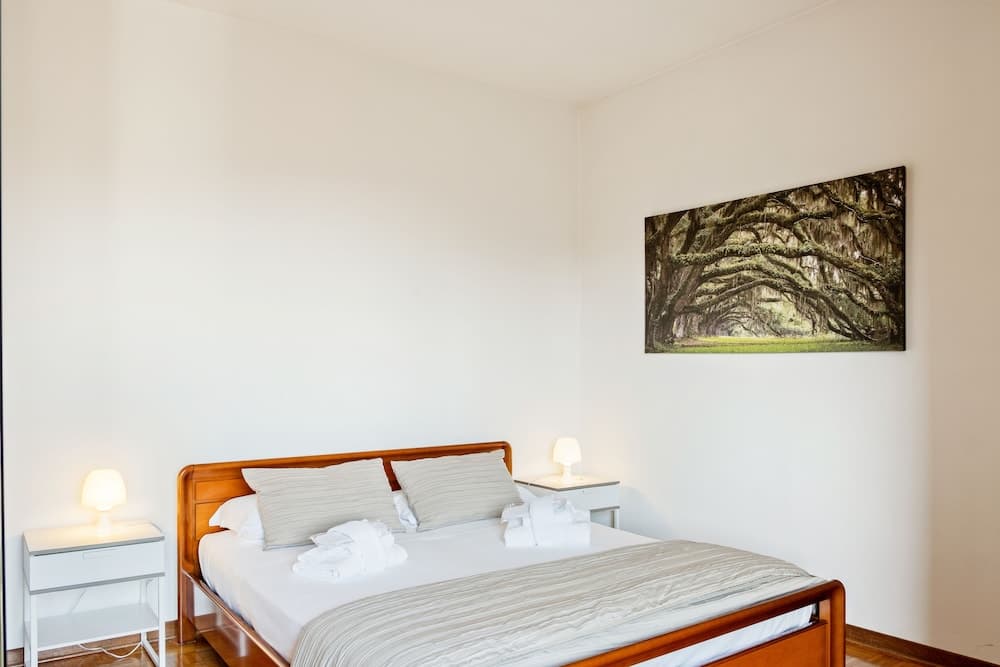 San Carlo Luminous Apartment