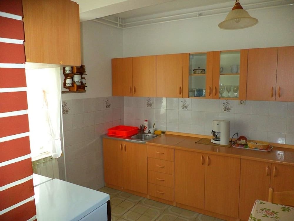 Beautiful Apartment With Balcony on Island Rab