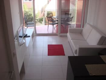 One Bedroom Apartment