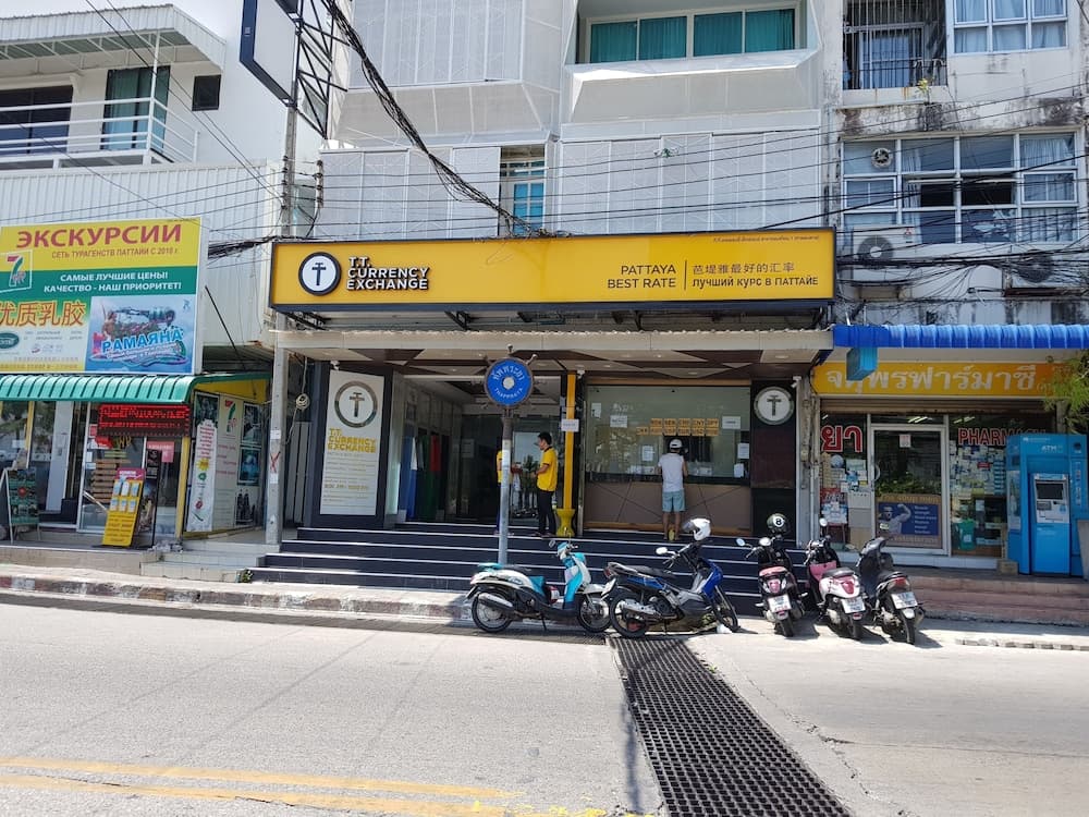 Ons Moeder Restaurant Guesthouse - 2 50 Meters to the Beach