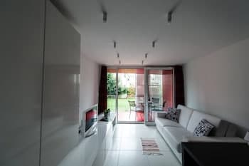 Studio With Garden View