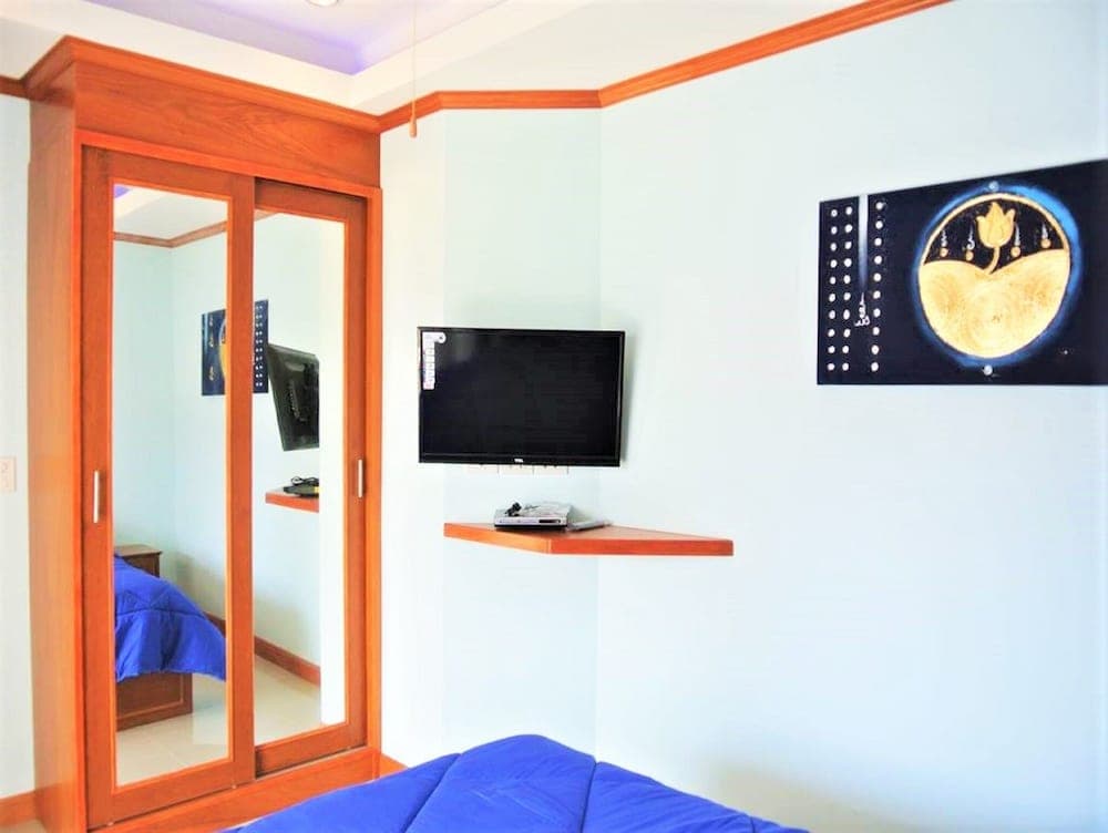 Top Floor Apartment Baan Suan Lalana