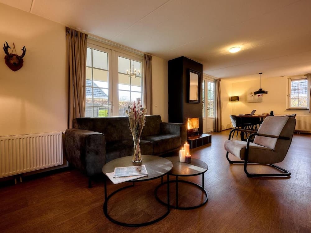 Detached Villa with Outdoor Fireplace near Veluwe
