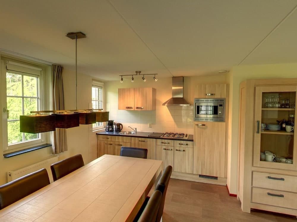 Detached Villa with Outdoor Fireplace near Veluwe