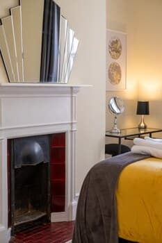 Bright City Centre Flat With Sea 2 Mins Away