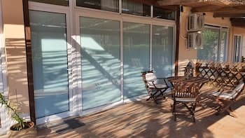 TK2 George Apartments by the Airport