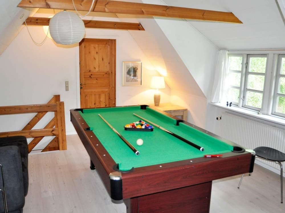 15 Person Holiday Home in Hundslund-by Traum