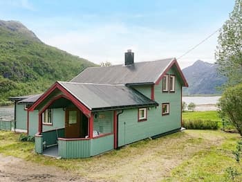 8 Person Holiday Home in Tengelfjord