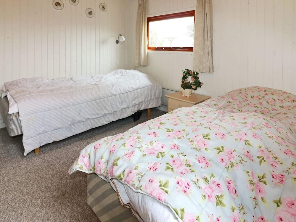 Alluring Holiday Home in Storvorde near Sea