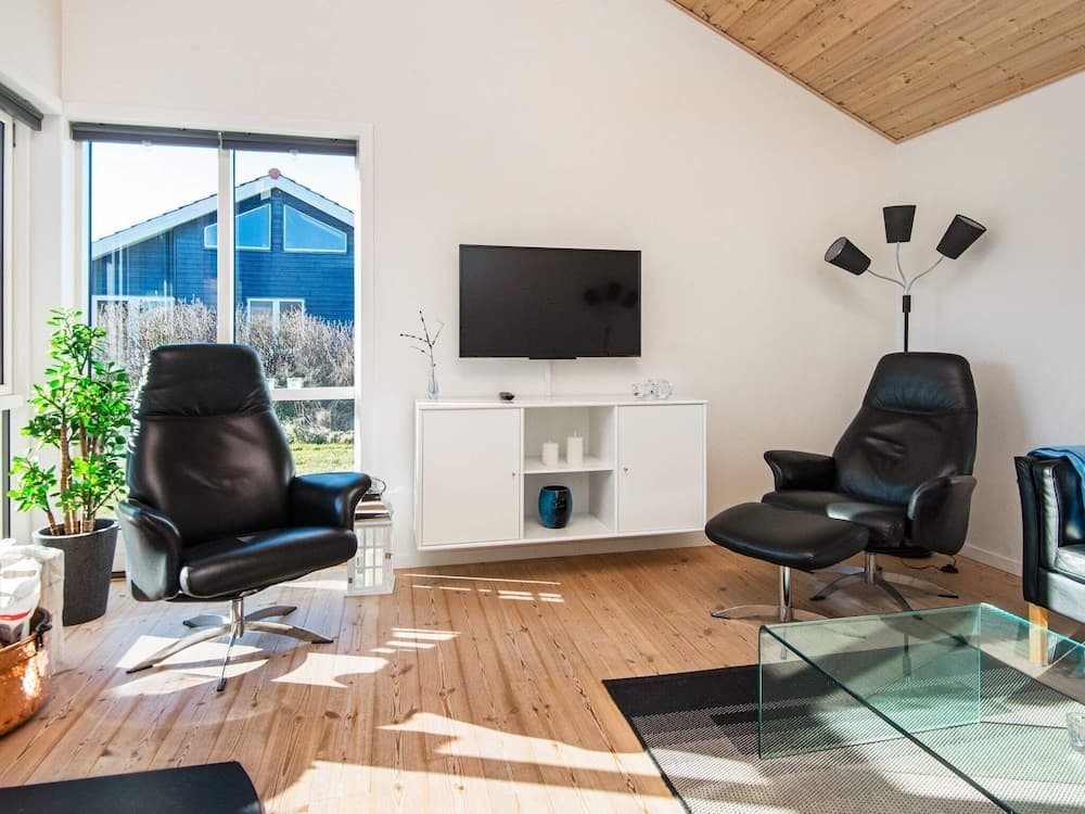 Cozy Holiday Home in Ulfborg With Whirlpool