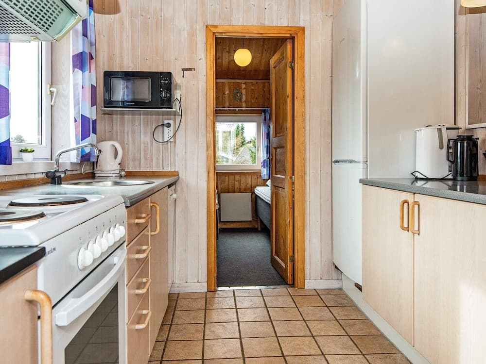 8 Person Holiday Home in Ebeltoft-by Traum