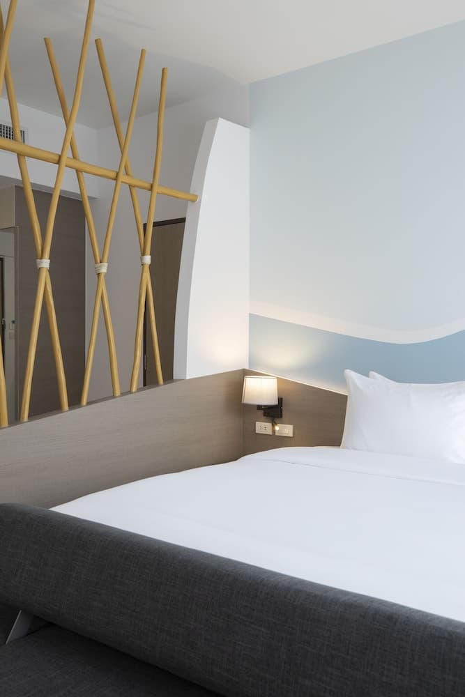 Centara Life Cha-Am Beach Resort Hua Hin