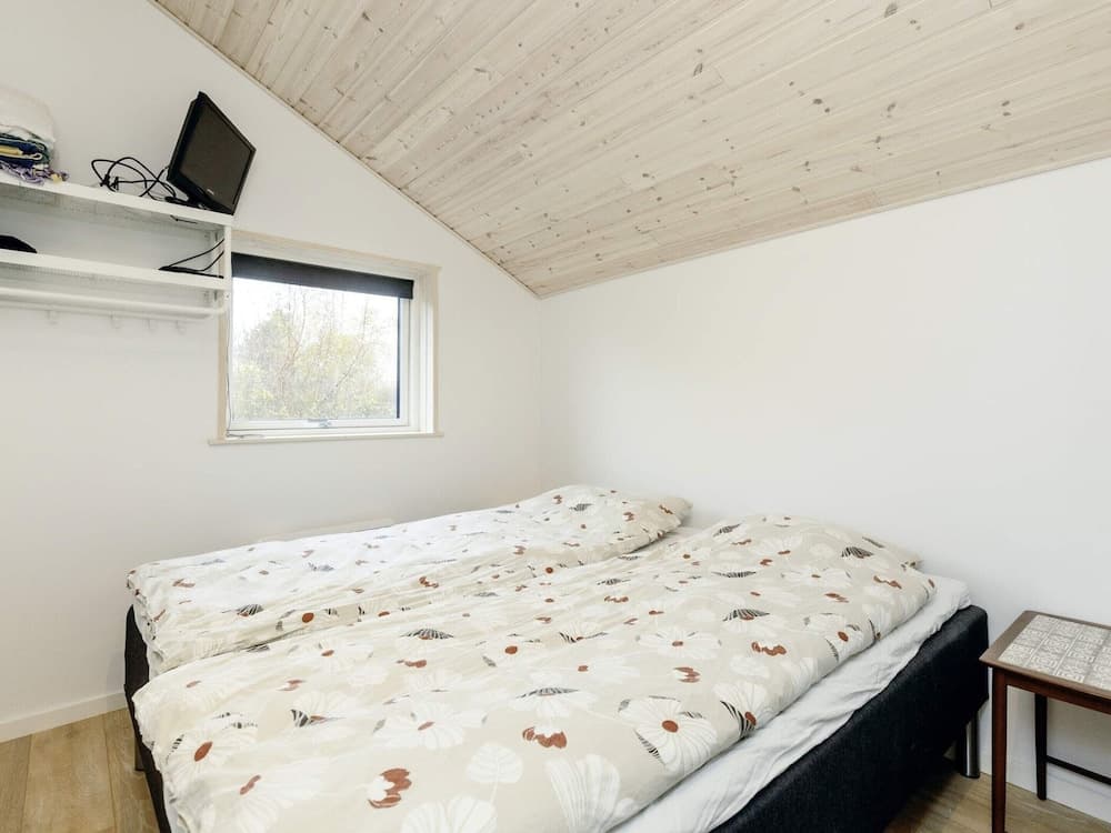 6 Person Holiday Home in Vaeggerlose-by Traum