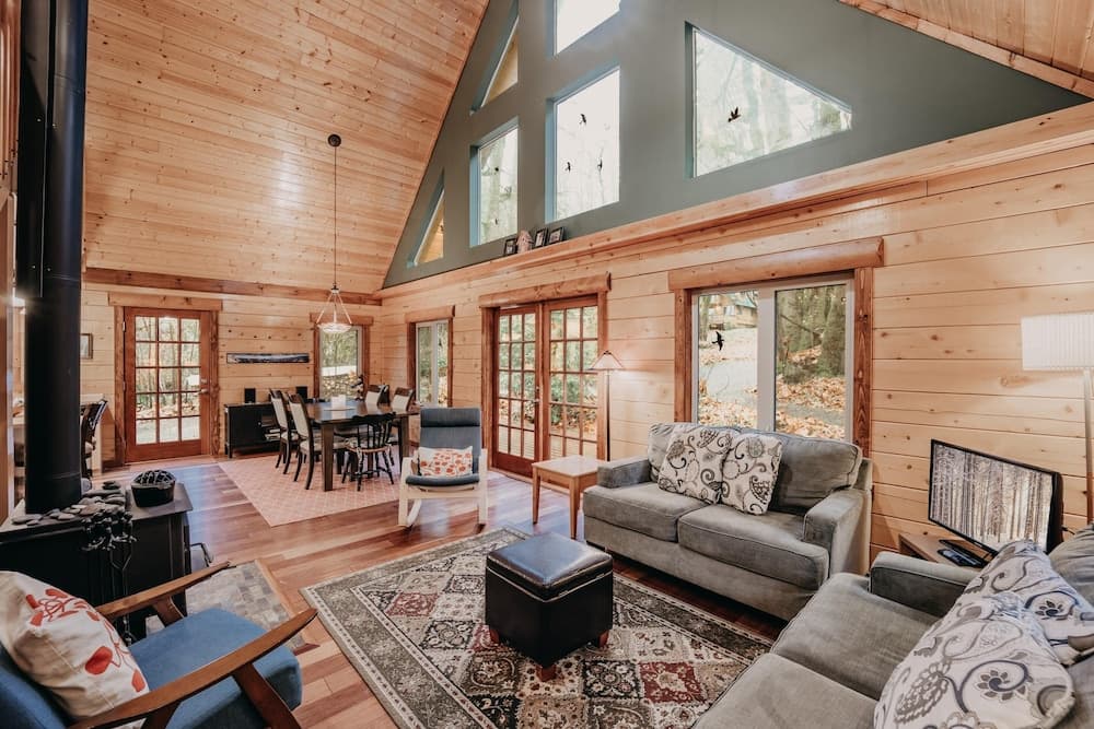 Glacier Springs Cabin #21 - This Family Home Says Cabin in the Country!