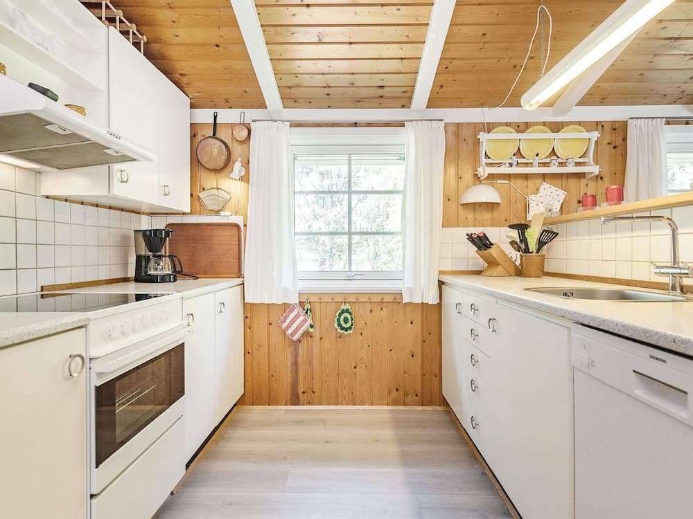 Sun-kissed Holiday Home in Blåvand near Sea