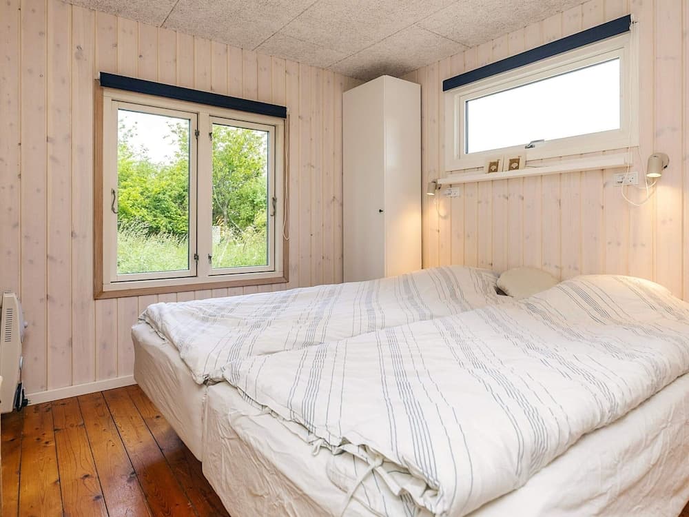 Lovely Holiday Home in LÃ¸nstrup near Sea