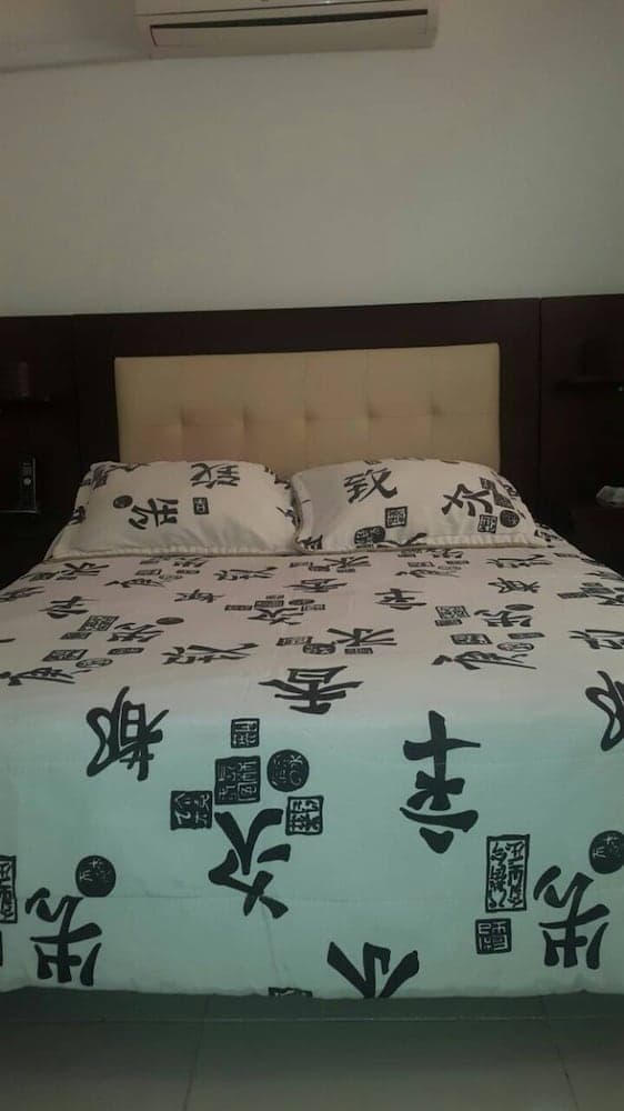 Supercondo! Home Away From Home mi Casa Tu Casa