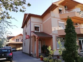 Hotel Apartments  Bella Mare Belgrade