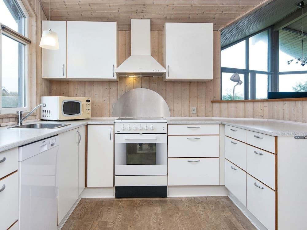 6 Person Holiday Home in Harboore-by Traum