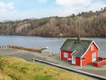 6 Person Holiday Home in Skjold