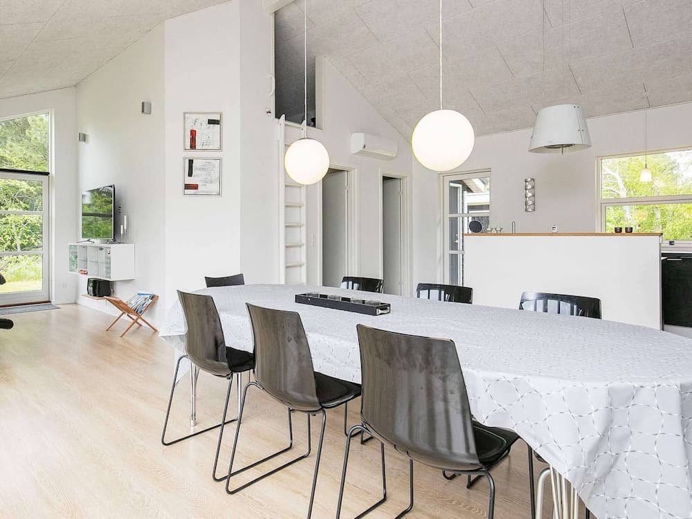 10 Person Holiday Home in Logstor-by Traum