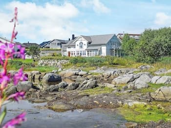 Holiday Home in Ballstad