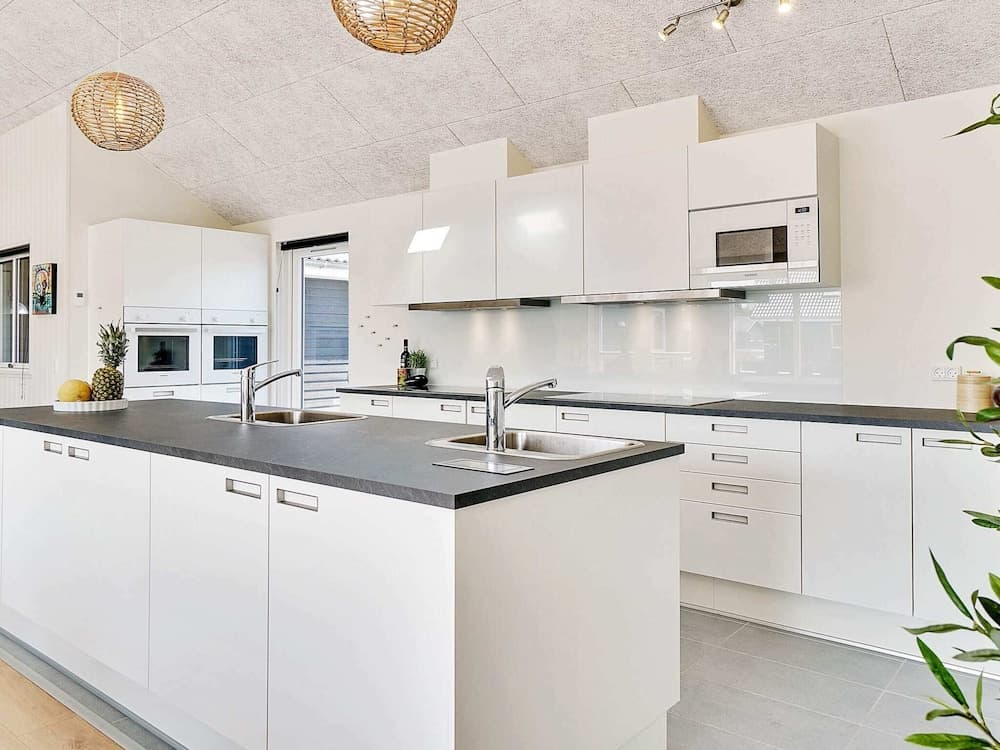 24 Person Holiday Home in Grenaa