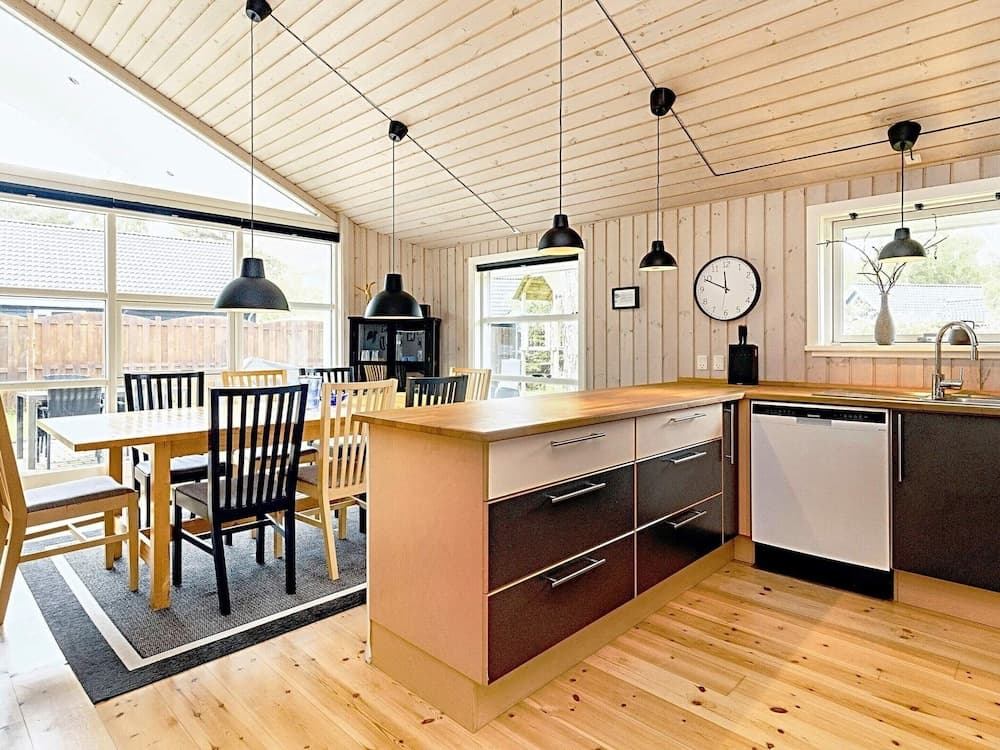 10 Person Holiday Home in Vaeggerlose