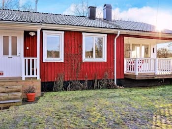 3 Person Holiday Home in Hok