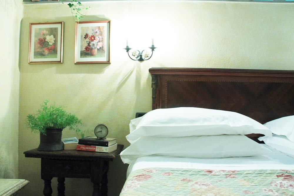 Mirra Fine Studio in quiet Residence with Garden and Rooftop