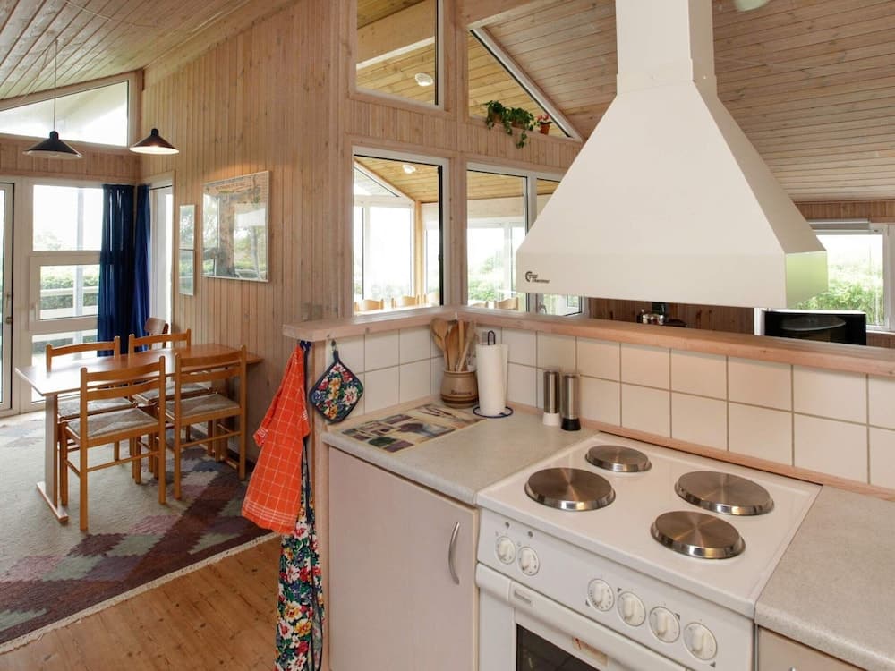 6 Person Holiday Home in Vinderup