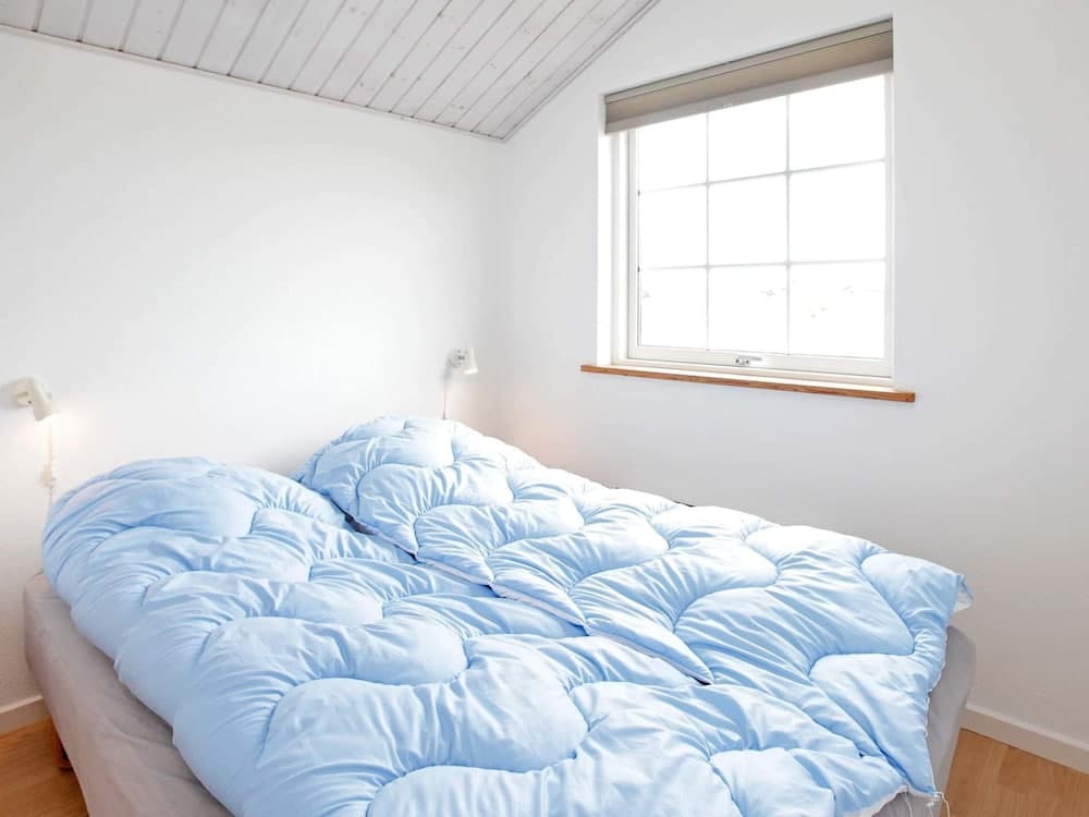 Picturesque Holiday Home in LÃ¸kken near Sea