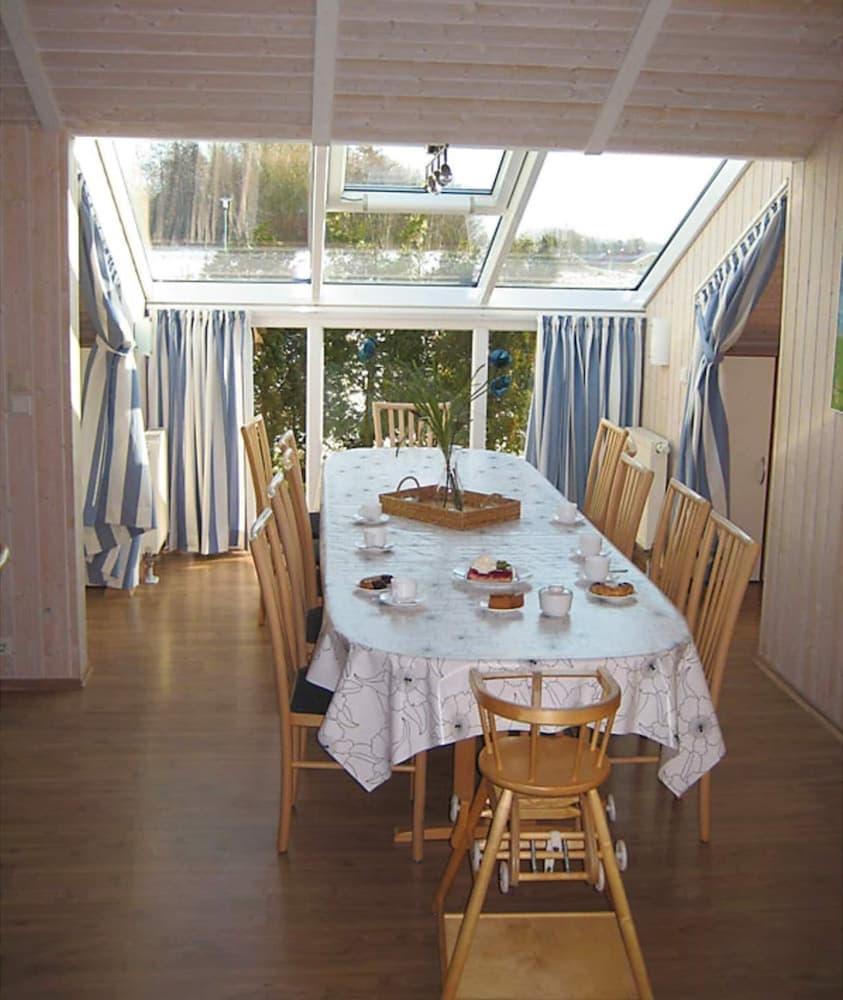 Beautiful Holiday Home in LÃ¸gstÃ¸r