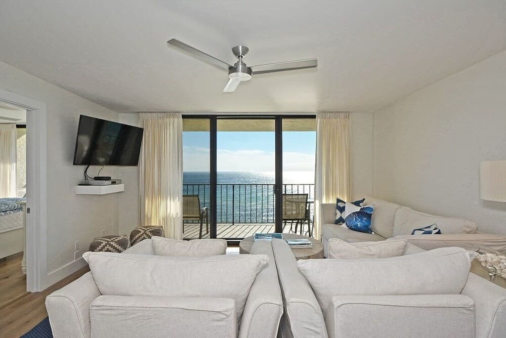 One Seagrove Place Unit 906 2 Bedroom Condo by Redawning