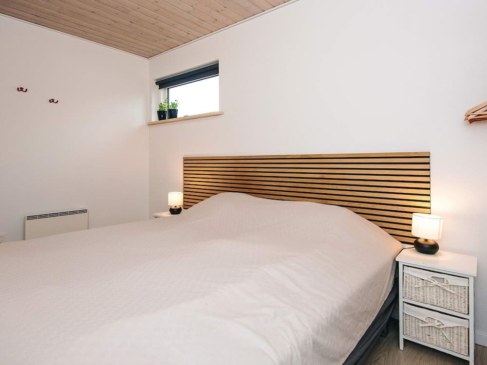 10 Person Holiday Home in Glesborg-by Traum