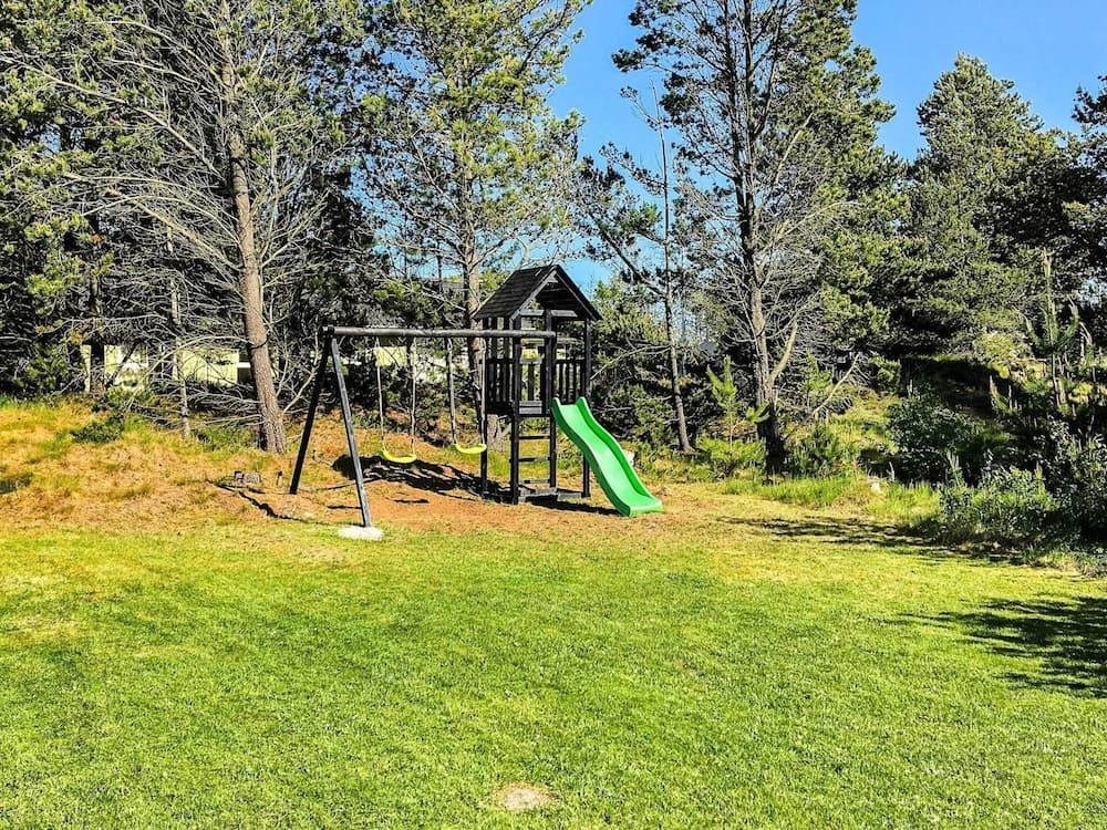 10 Person Holiday Home in Jerup-by Traum