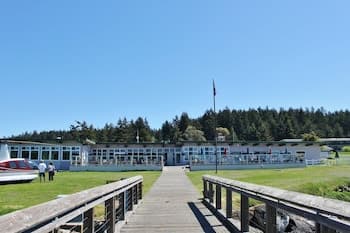 Lopez Islander Resort