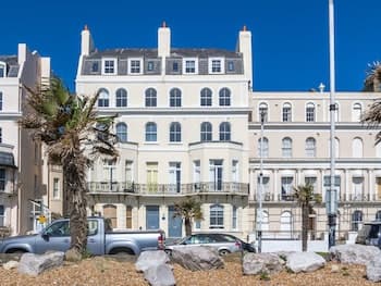 Apartment in Folkestone Near Sandgate Beach