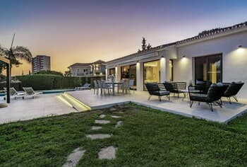 MAR - Luxury Villa Marbesa 400 meters to beach