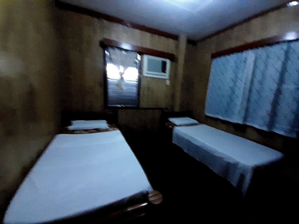 OYO 633 Abelardo's Pension House