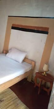 Nkuringo Home Stay - Hostel